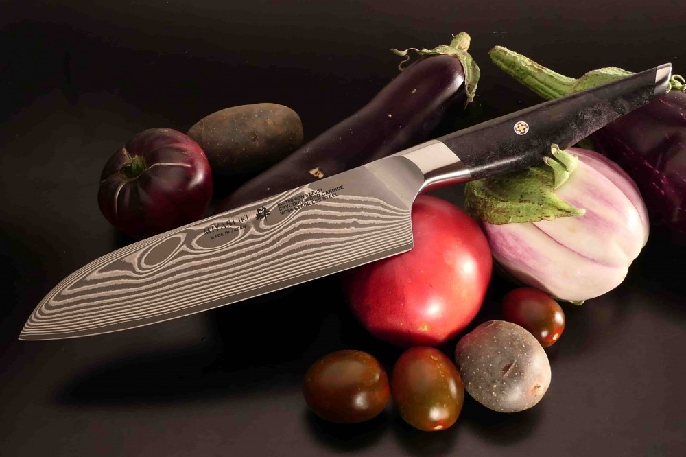 Messer Wien Miyabi Iki. Japanische Highend K�chenmesser aus 49 lagigem Lagen-Damast mit einer H�rte von 66 Rockwell.  japanisches kochmesser miyabi iki 66 rockwell ahorn iki 49 lagen rostfrei messer kaufen wien Klingen-Boutique Messer Wien Graz