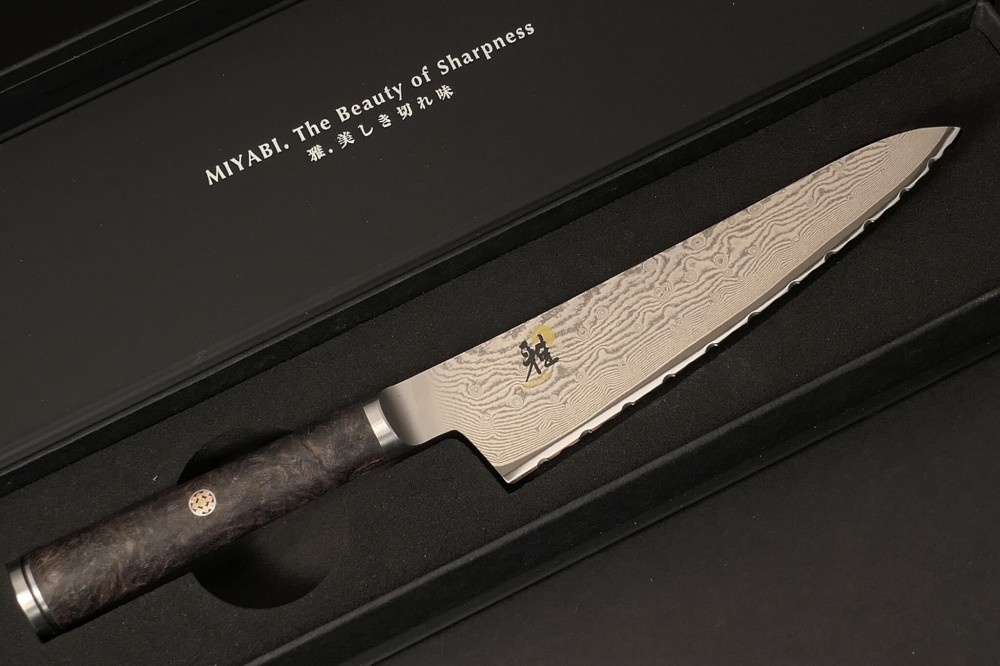 Messer Wien Der beidseitige RPS-Schliff erlaubt einen geraden Schnitt durch harte Krusten.  Klingen-Boutique Messer Wien Graz